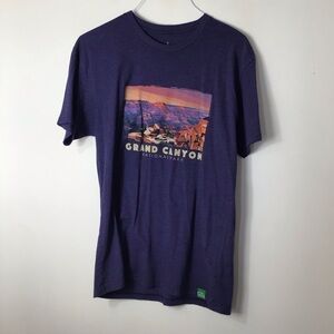 Wild Tribute men medium Tshirt Grand Canyon Graphic Tee - Purple Short Sleeve